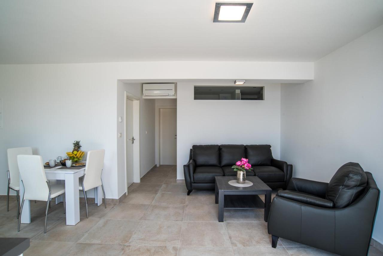 Apartment Elsa Celina